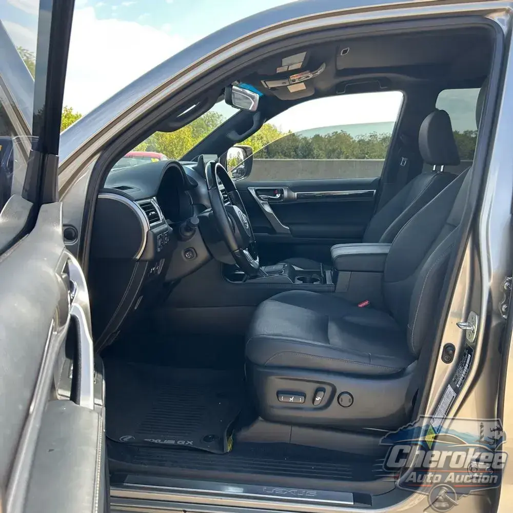 2023 Lexus GX 460 Base