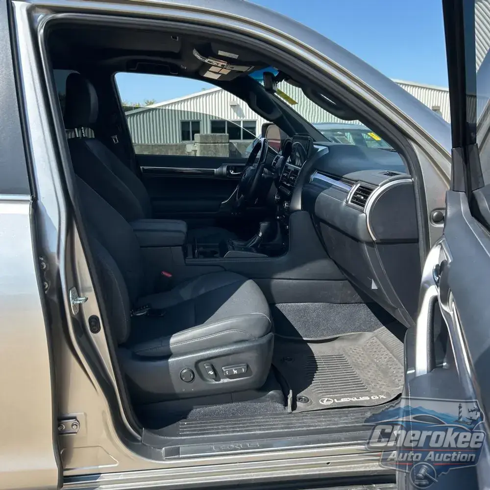 2023 Lexus GX 460 Base