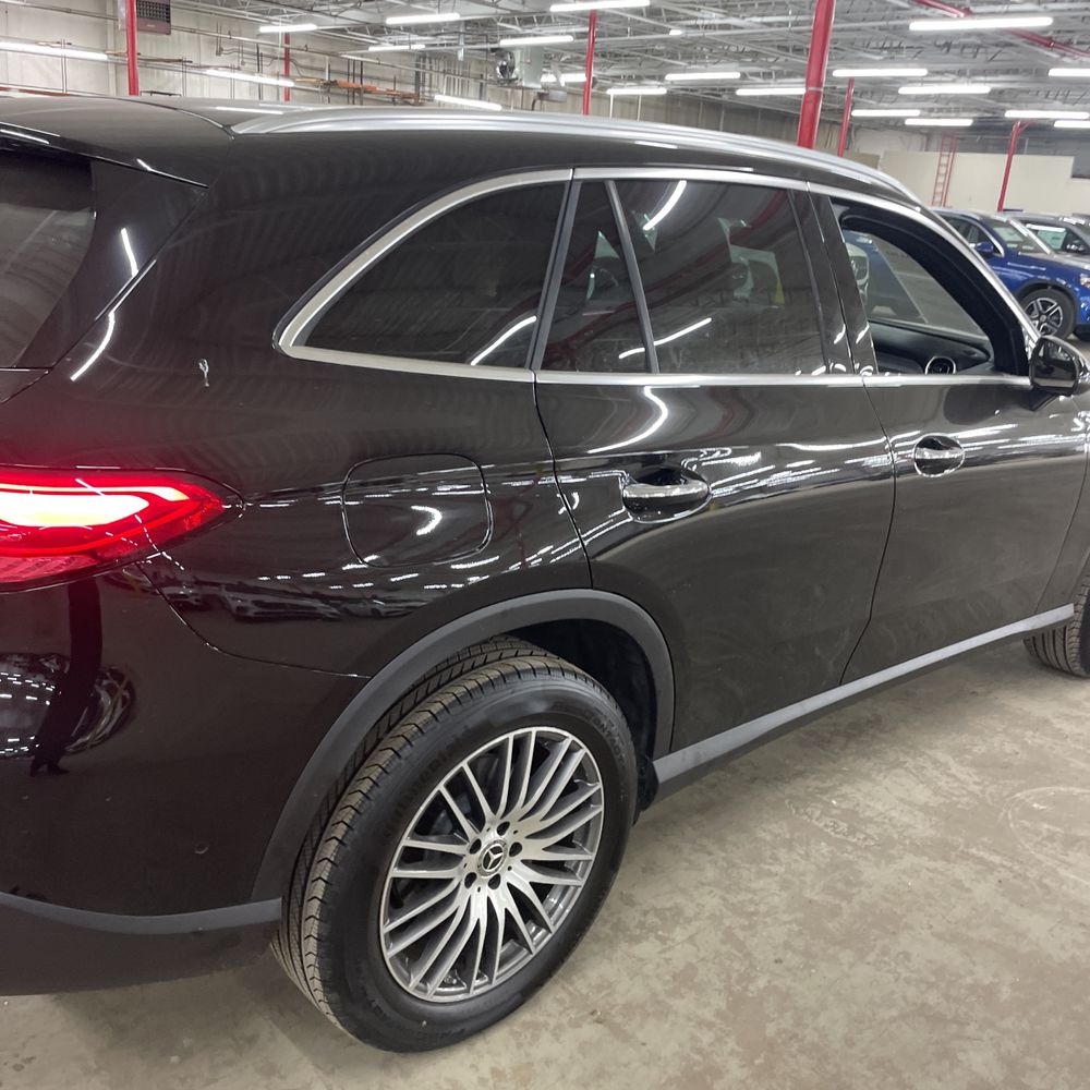 2026 Mercedes-Benz GLC 300