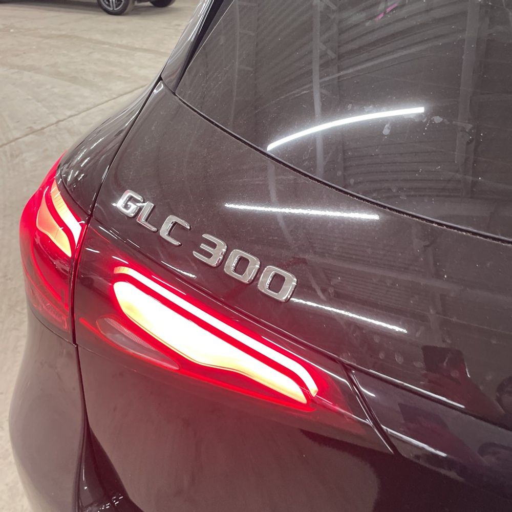 2026 Mercedes-Benz GLC 300