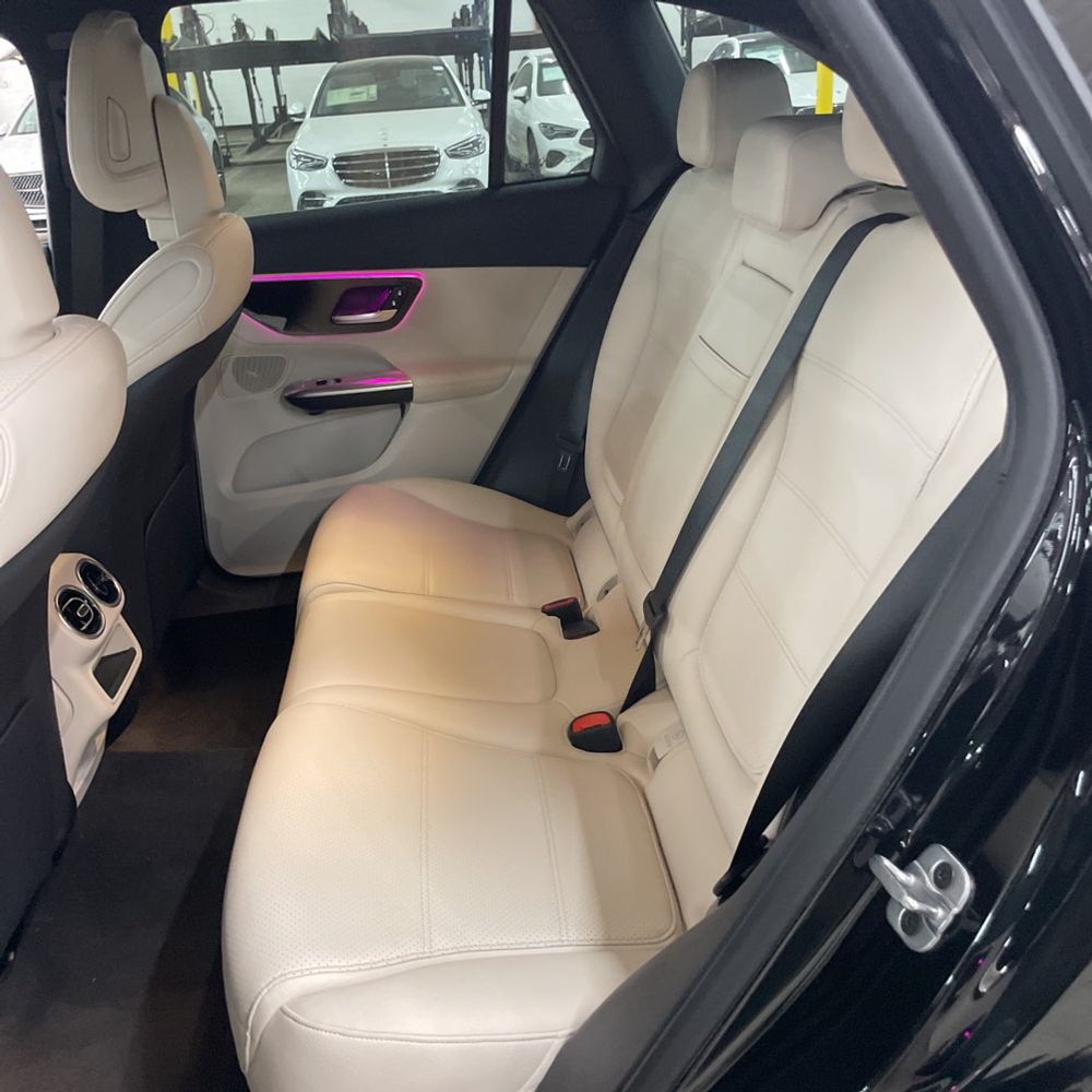 2026 Mercedes-Benz GLC 300