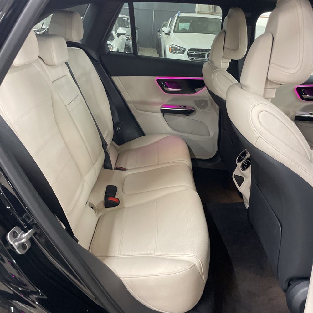 2026 Mercedes-Benz GLC 300