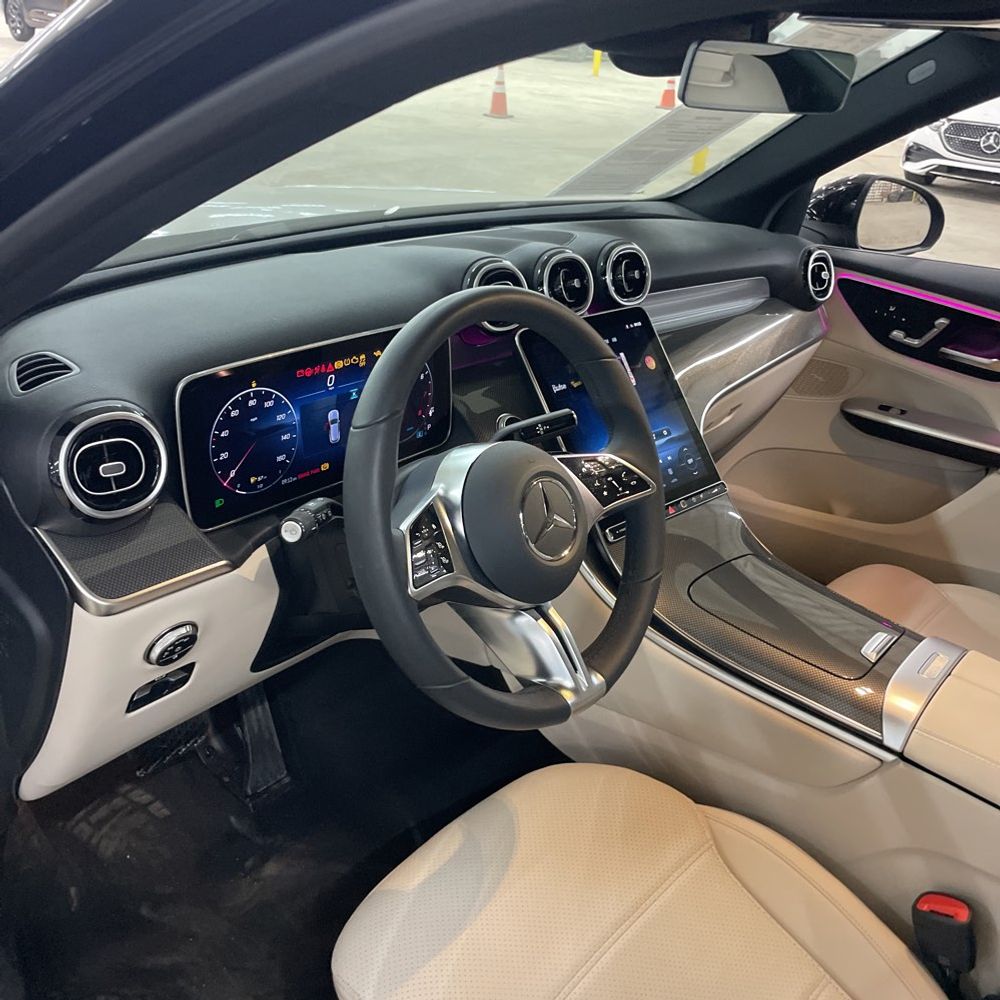 2026 Mercedes-Benz GLC 300