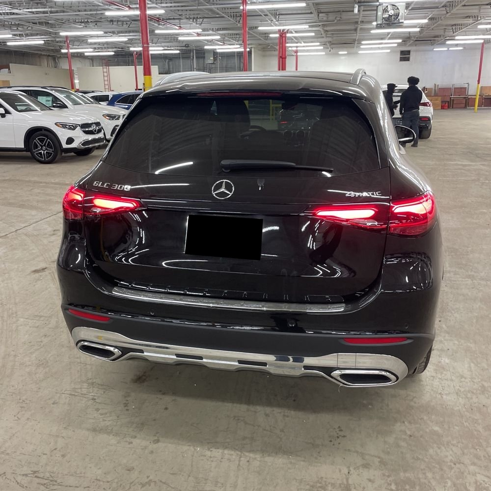2026 Mercedes-Benz GLC 300