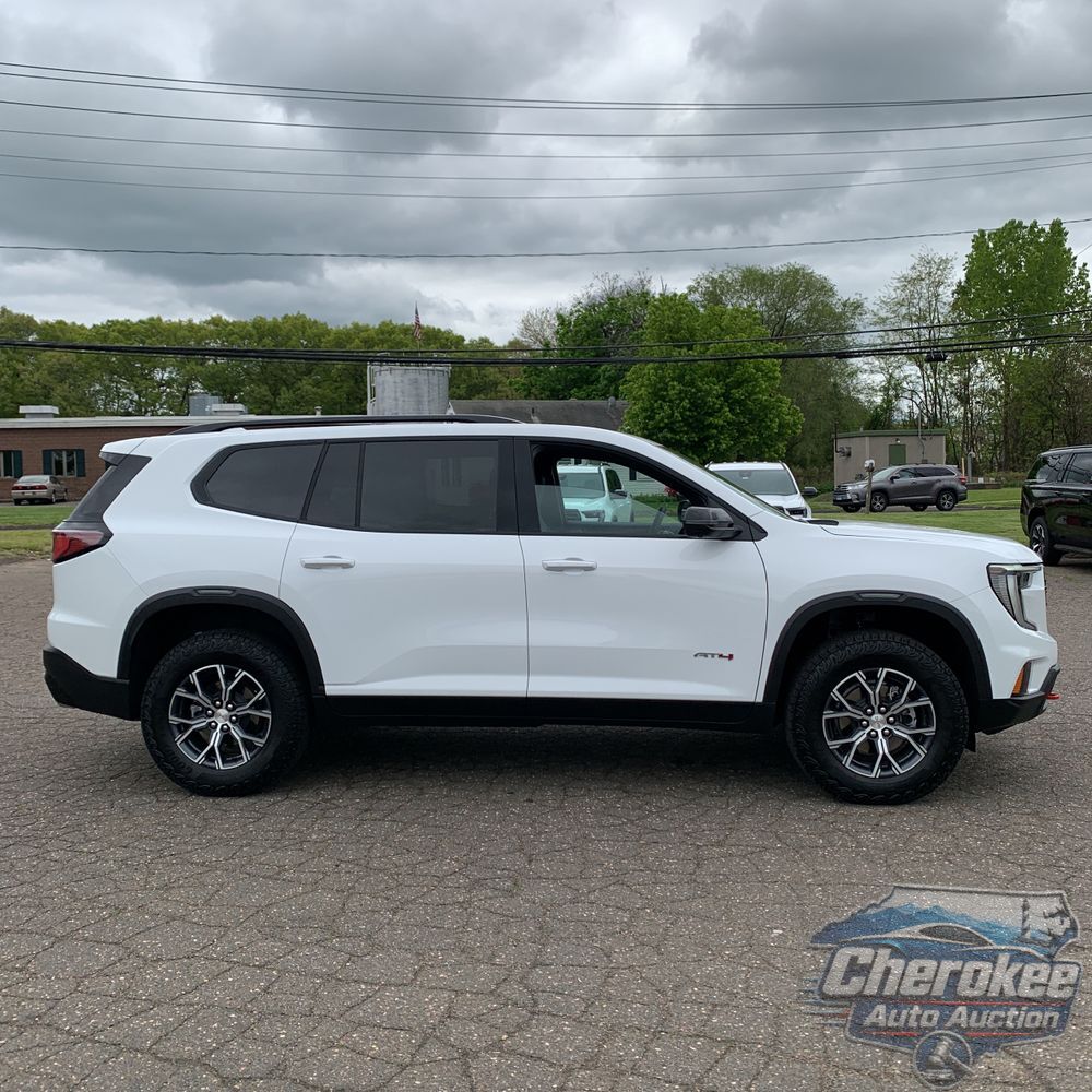 2026 GMC Acadia AT4
