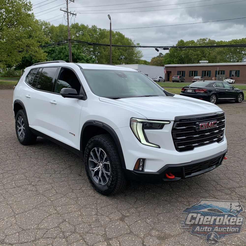 2026 GMC Acadia AT4