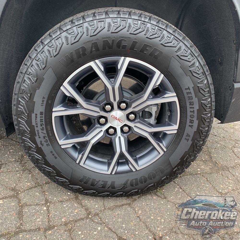 2026 GMC Acadia AT4