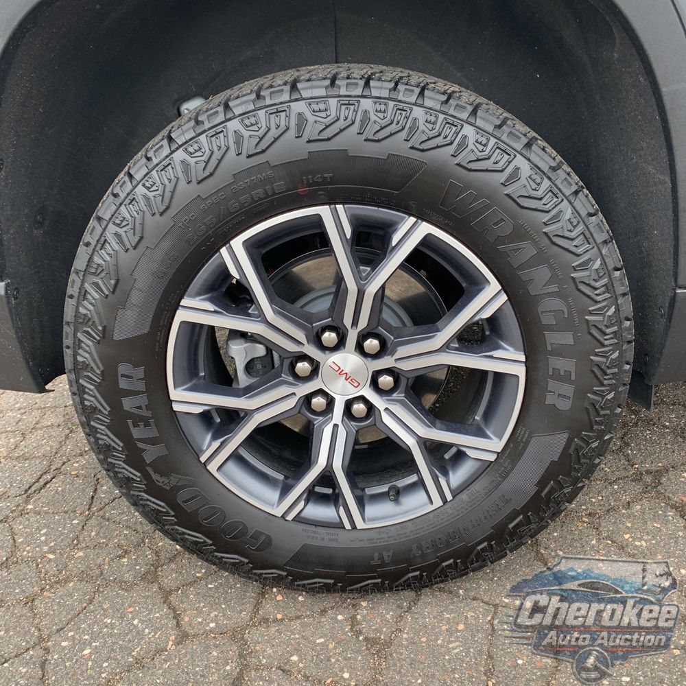 2026 GMC Acadia AT4
