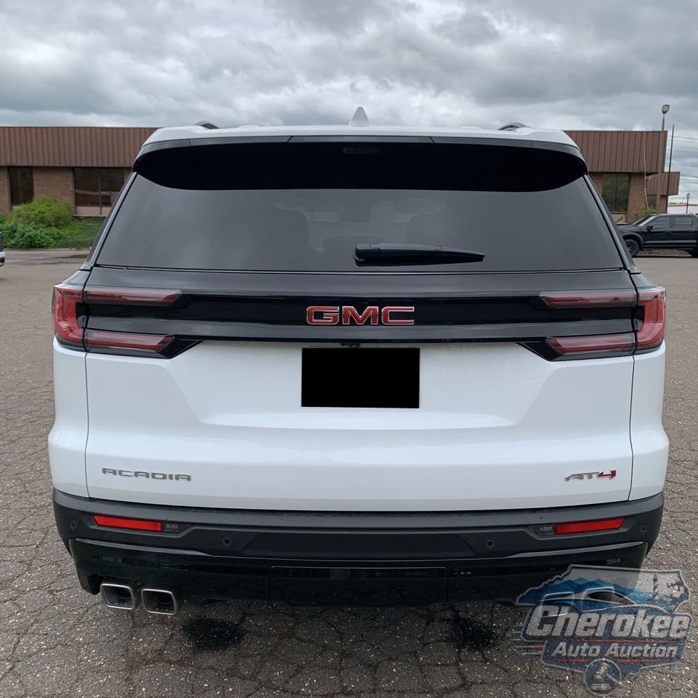 2026 GMC Acadia AT4