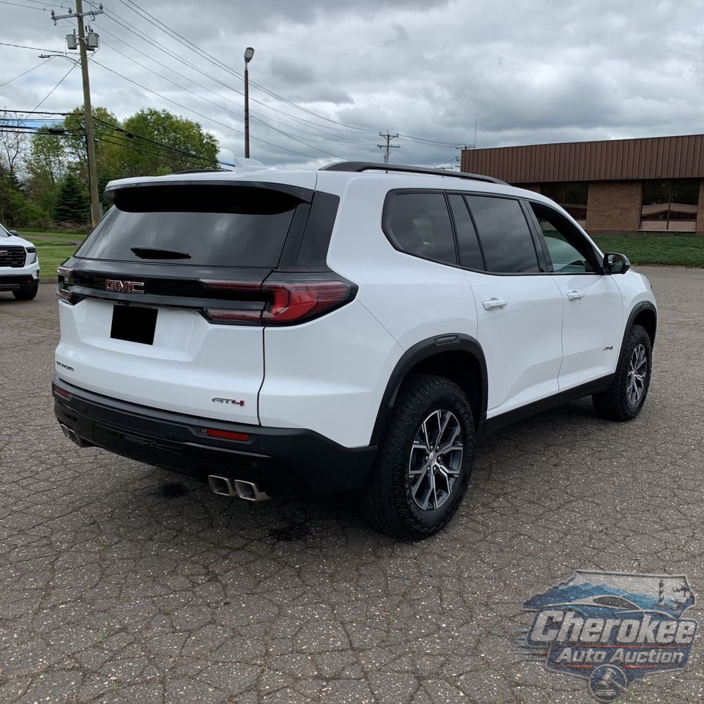 2026 GMC Acadia AT4