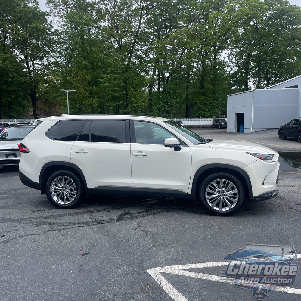 2024 Toyota Grand Highlander Platinum