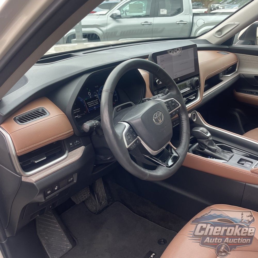 2024 Toyota Grand Highlander Platinum