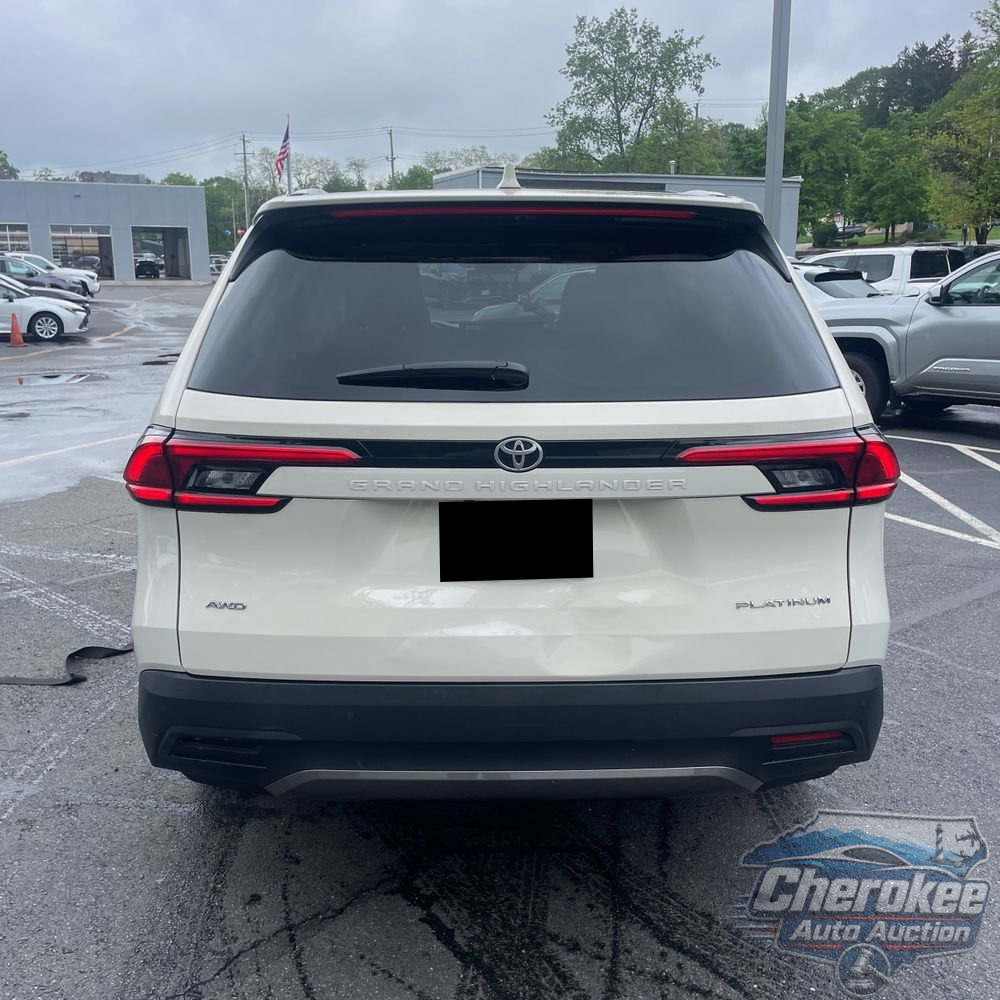 2024 Toyota Grand Highlander Platinum