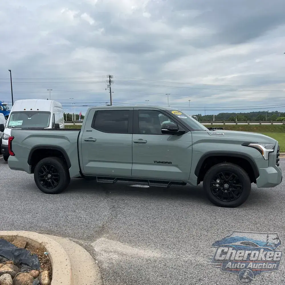 2025 Toyota Tundra Limited HV