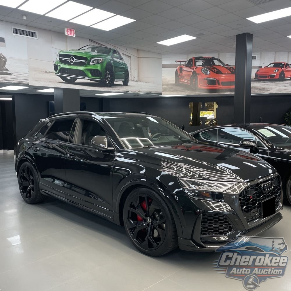 2024 Audi RS Q8 Base