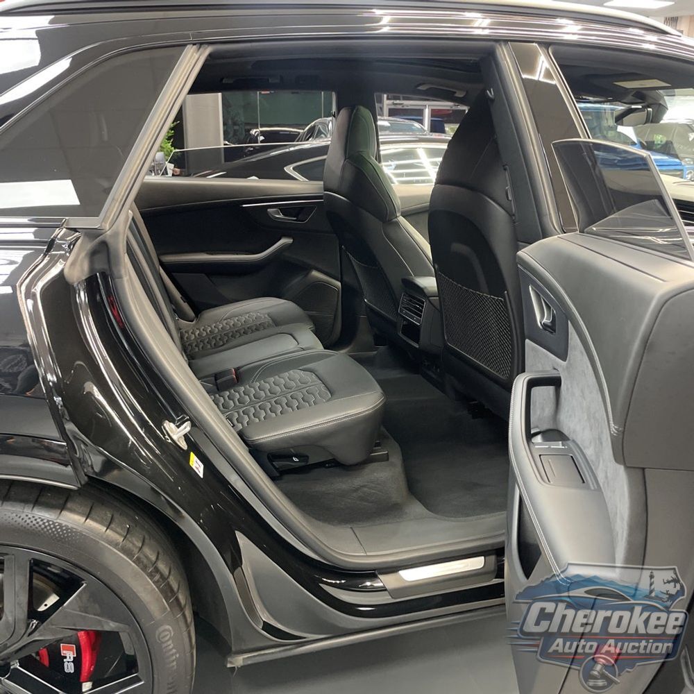 2024 Audi RS Q8 Base