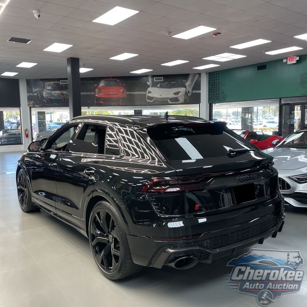 2024 Audi RS Q8 Base