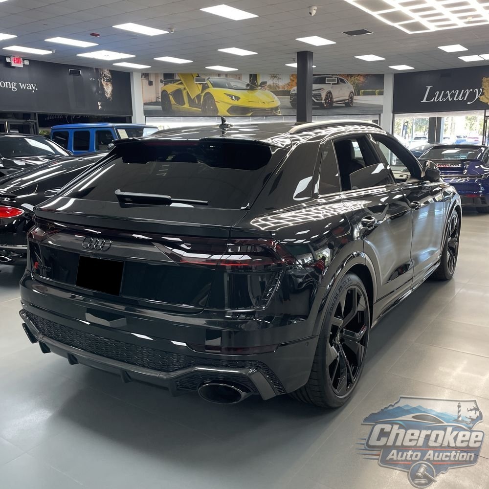 2024 Audi RS Q8 Base
