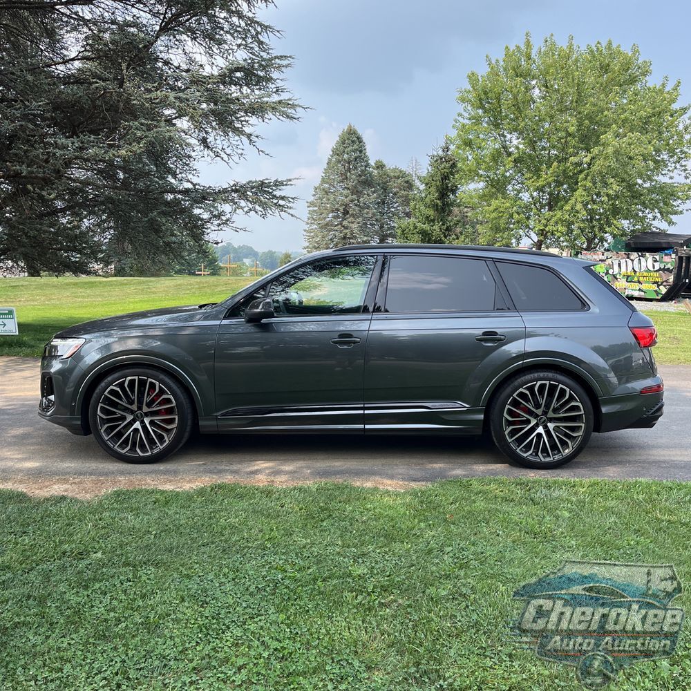 2025 Audi SQ7 Prestige