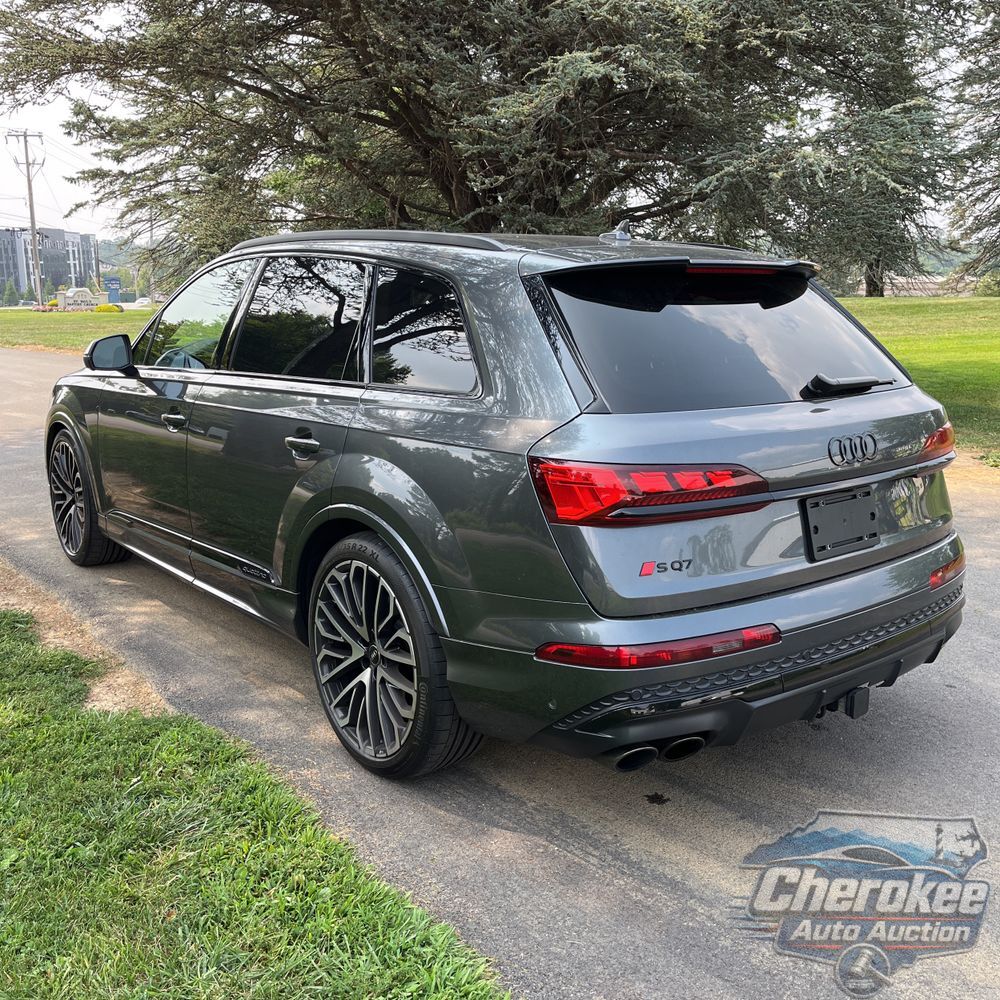 2025 Audi SQ7 Prestige