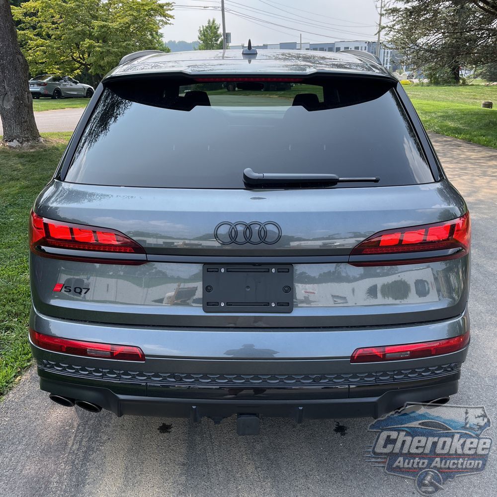 2025 Audi SQ7 Prestige