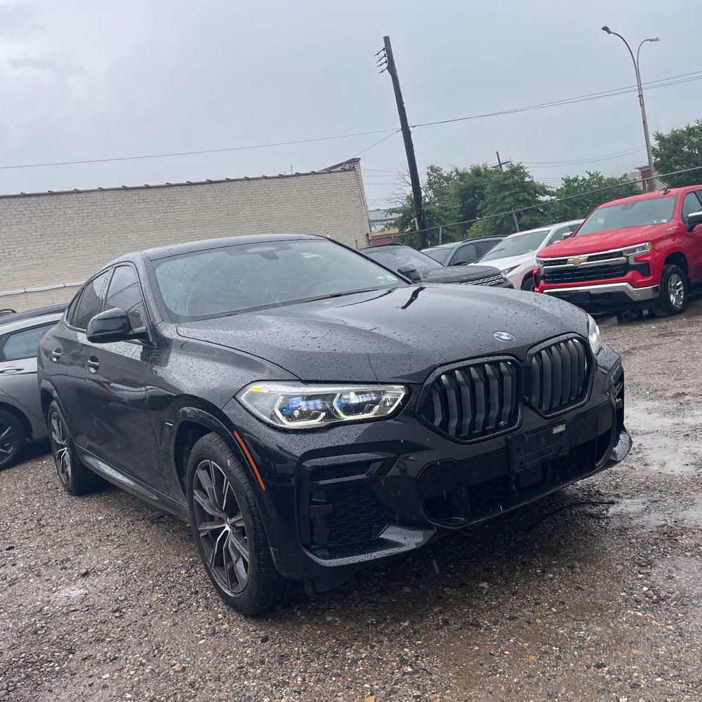 2023 BMW X6 M50i