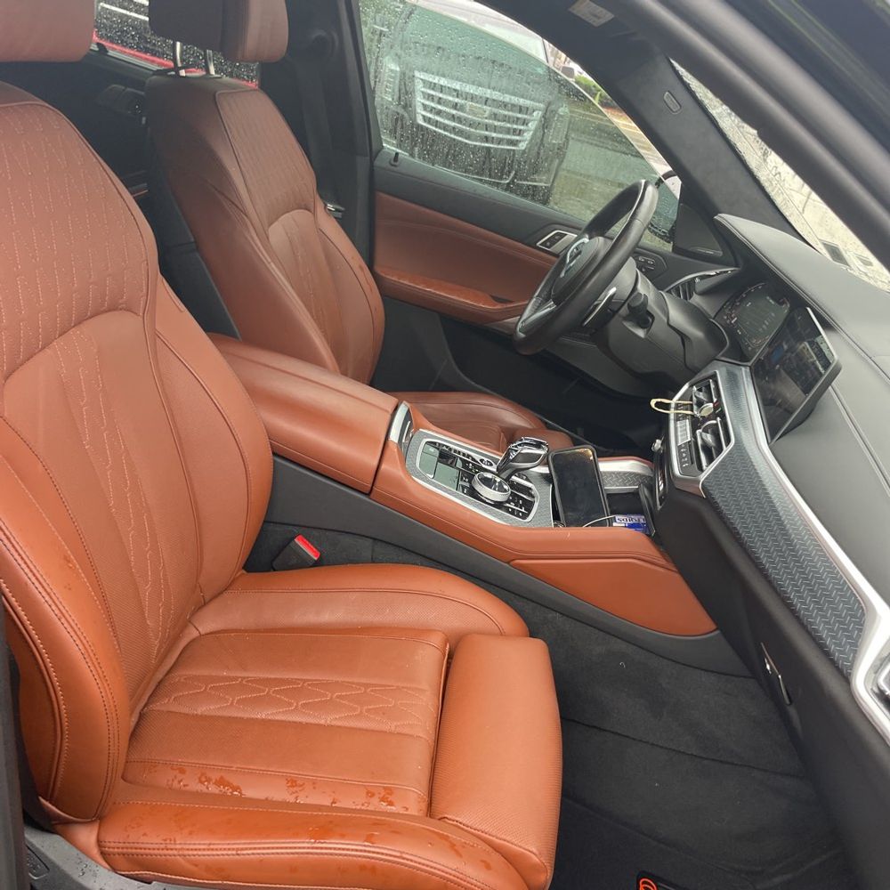 2023 BMW X6 M50i