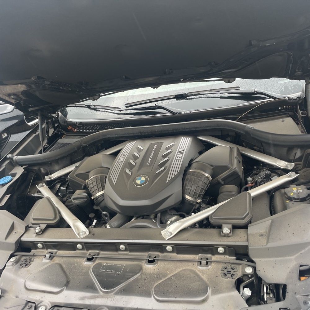 2023 BMW X6 M50i