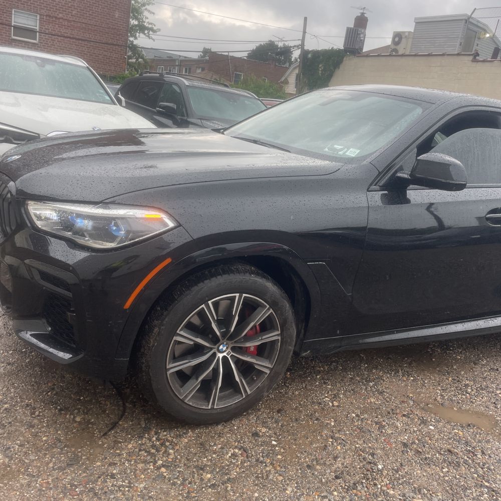 2023 BMW X6 M50i