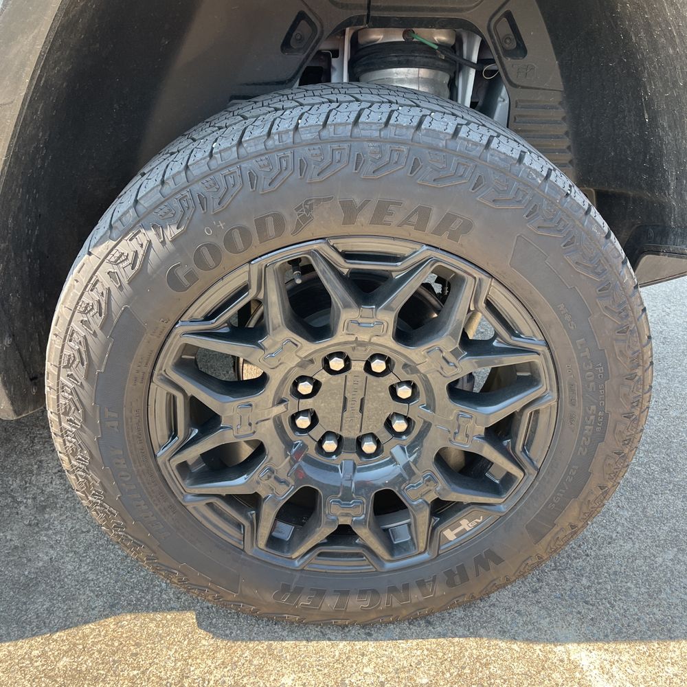 2024 GMC HUMMER EV 2X