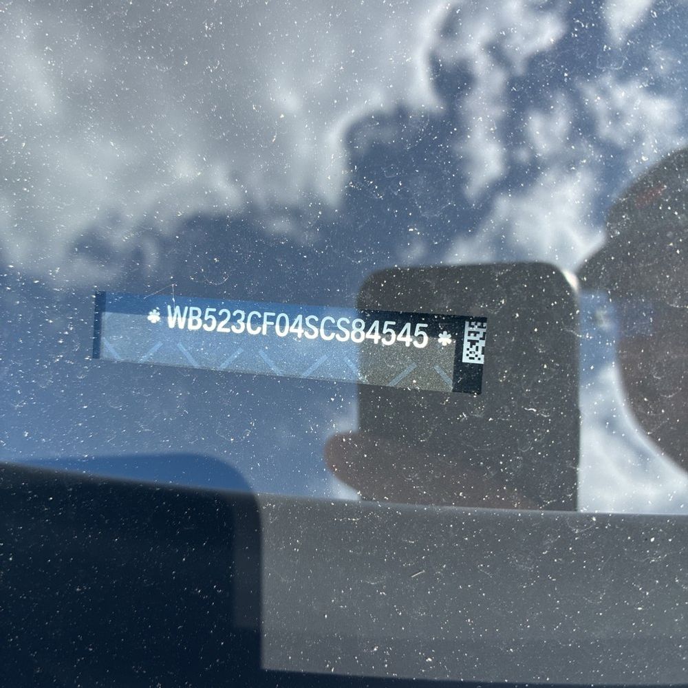 2025 BMW iX xDrive50