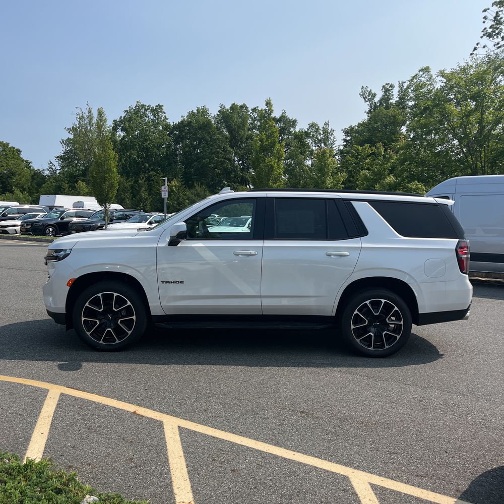 2024 Chevrolet Tahoe RST