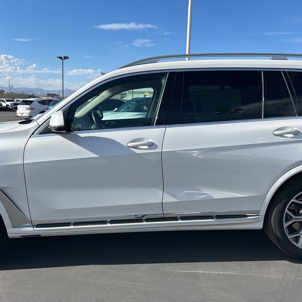 2025 BMW X7 XDrive40i