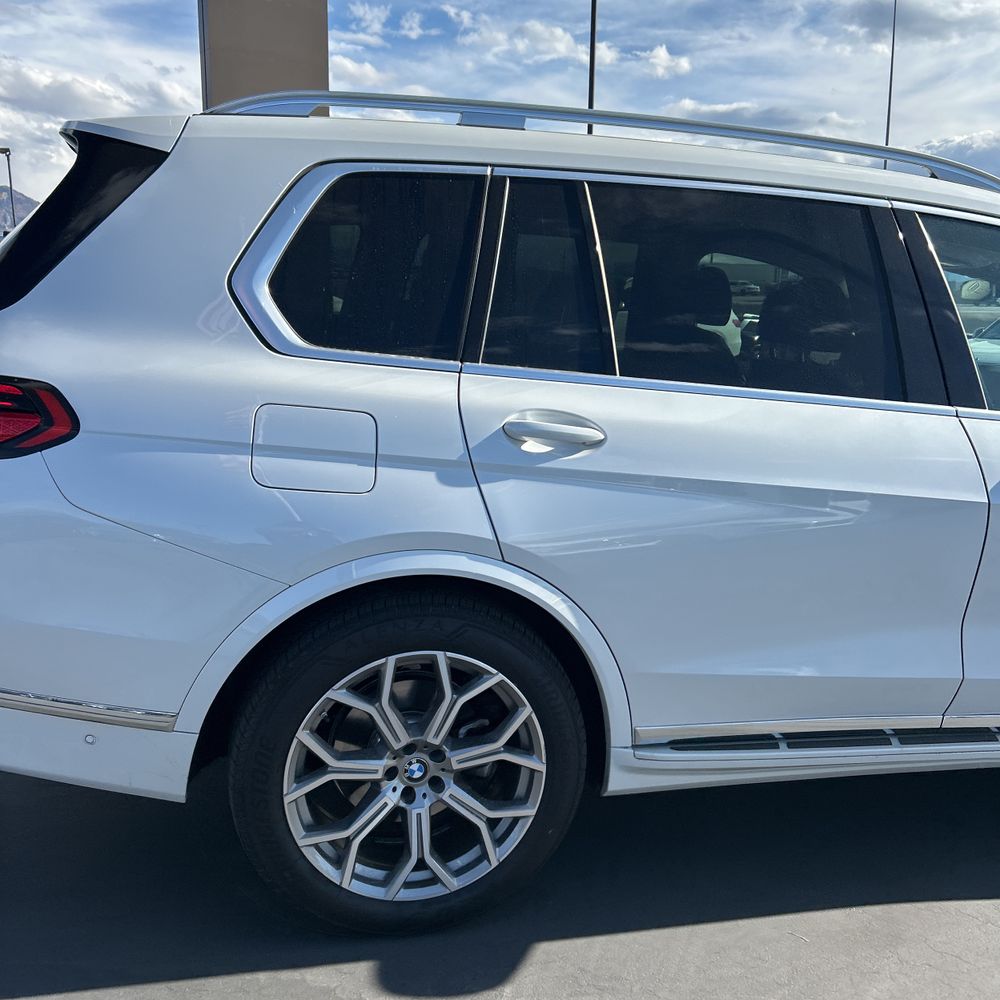 2025 BMW X7 XDrive40i