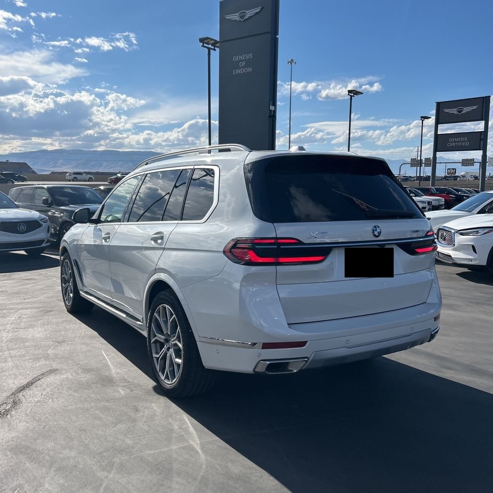 2025 BMW X7 XDrive40i