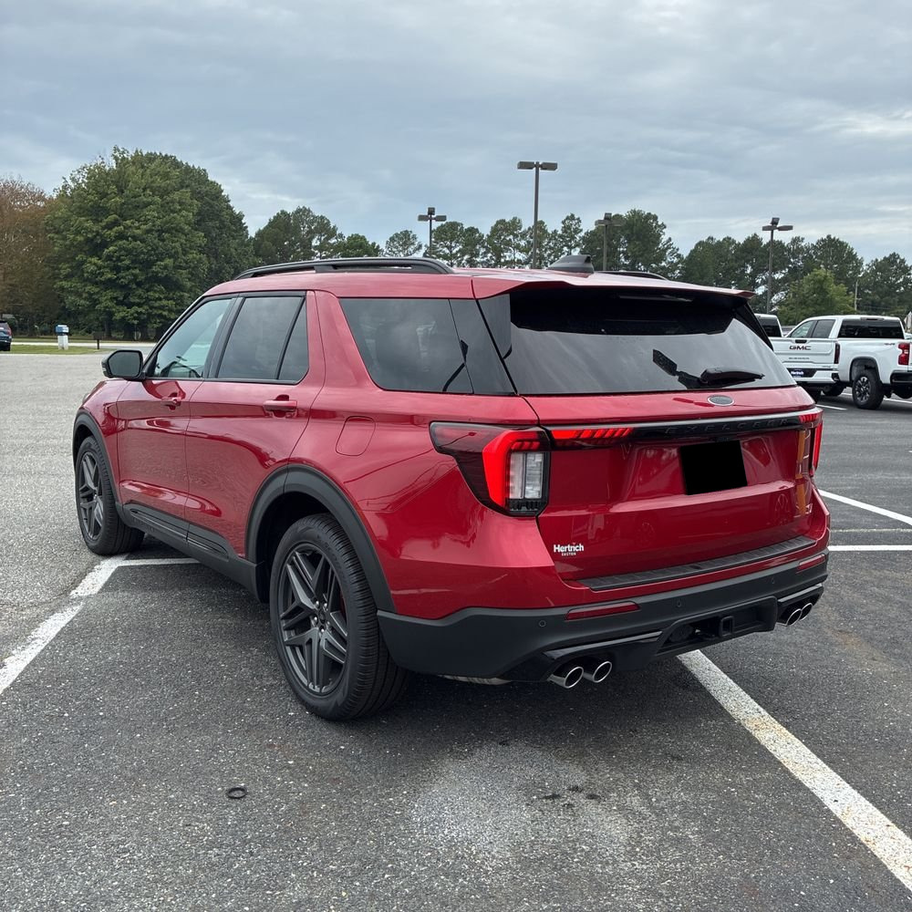 2025 Ford Explorer ST