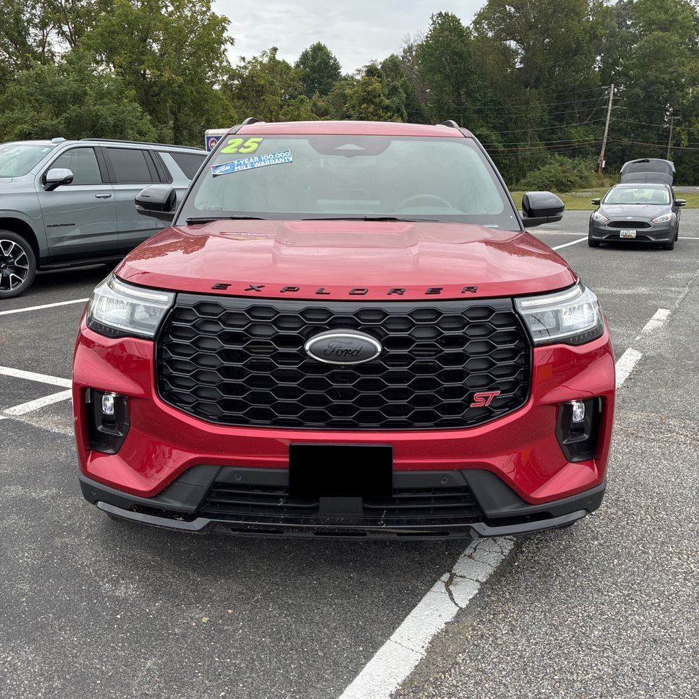 2025 Ford Explorer ST