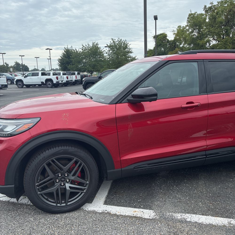 2025 Ford Explorer ST
