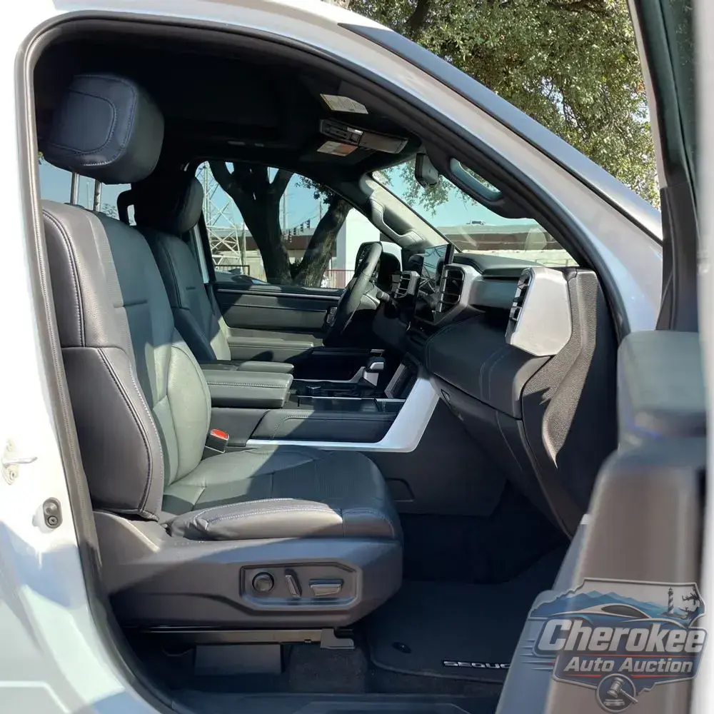 2025 Toyota Sequoia Platinum