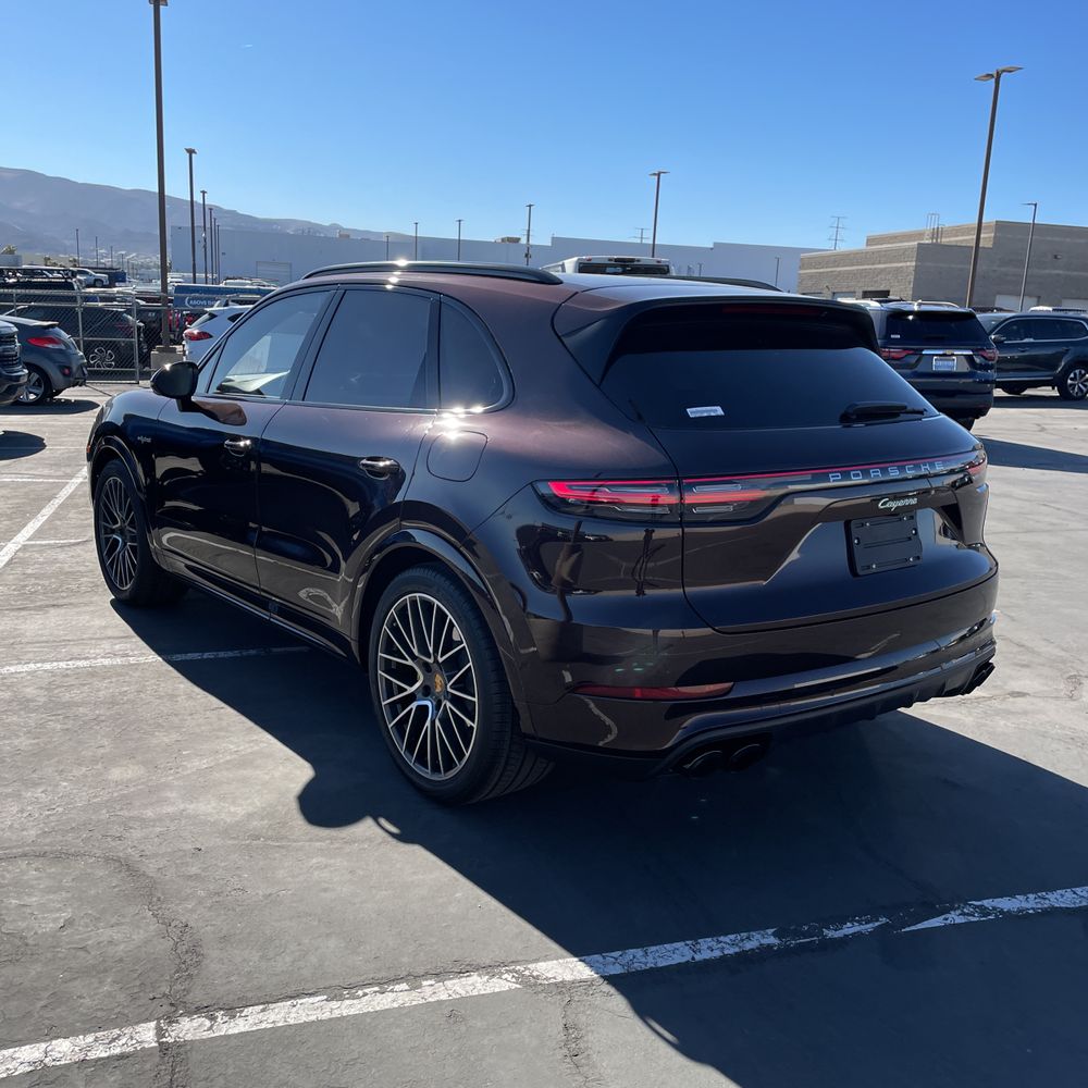 2020 Porsche Cayenne E-Hybrid