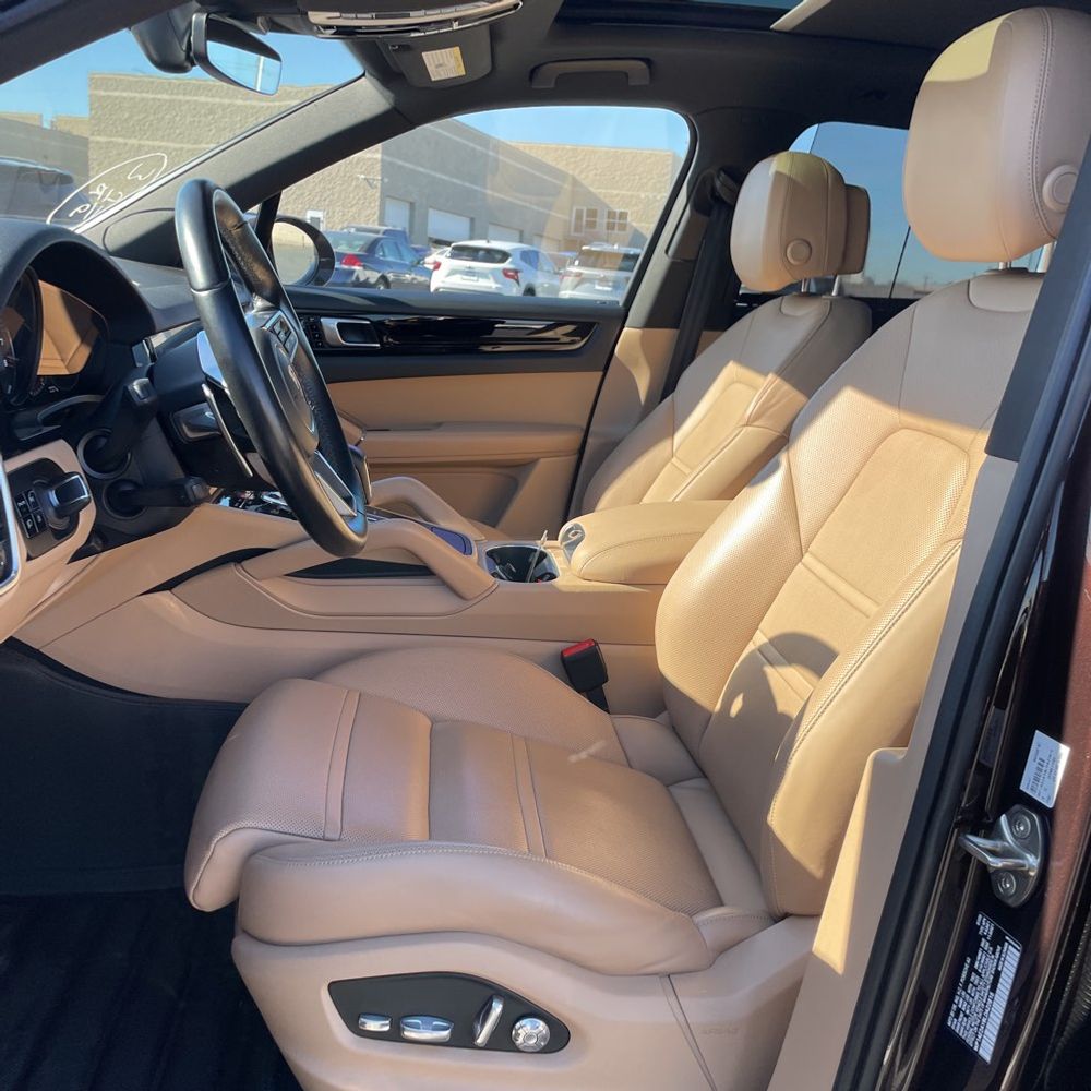 2020 Porsche Cayenne E-Hybrid