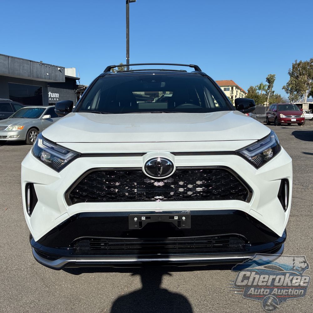 2025 Toyota RAV4 Plug-in Hybrid XSE