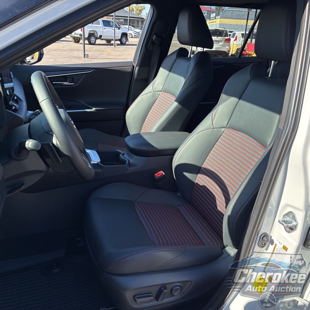 2025 Toyota RAV4 Plug-in Hybrid XSE