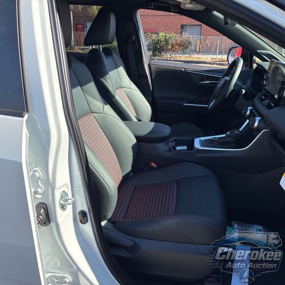 2025 Toyota RAV4 Plug-in Hybrid XSE