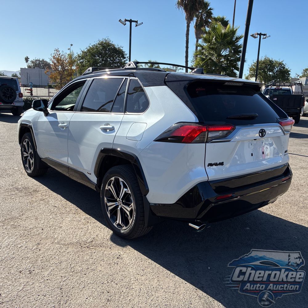 2025 Toyota RAV4 Plug-in Hybrid XSE