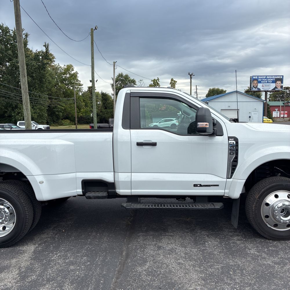 2023 Ford F450SD XL