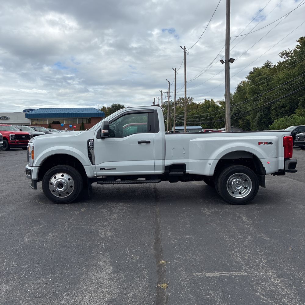 2023 Ford F450SD XL