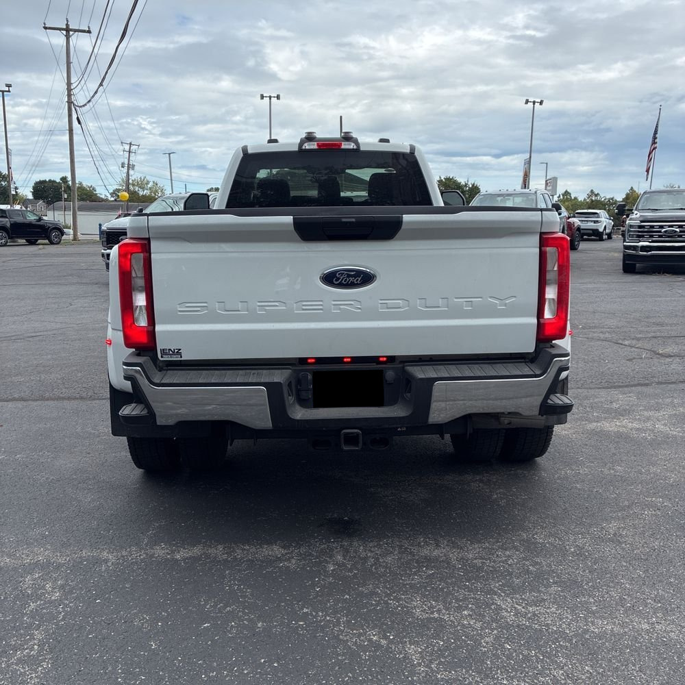 2023 Ford F450SD XL