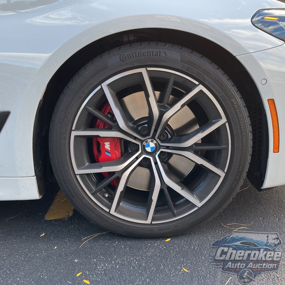 2023 BMW 5-Series M550xi