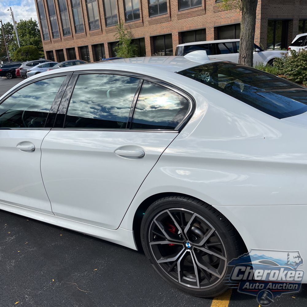 2023 BMW 5-Series M550xi
